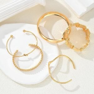 exaggerated leaf smooth bracelet